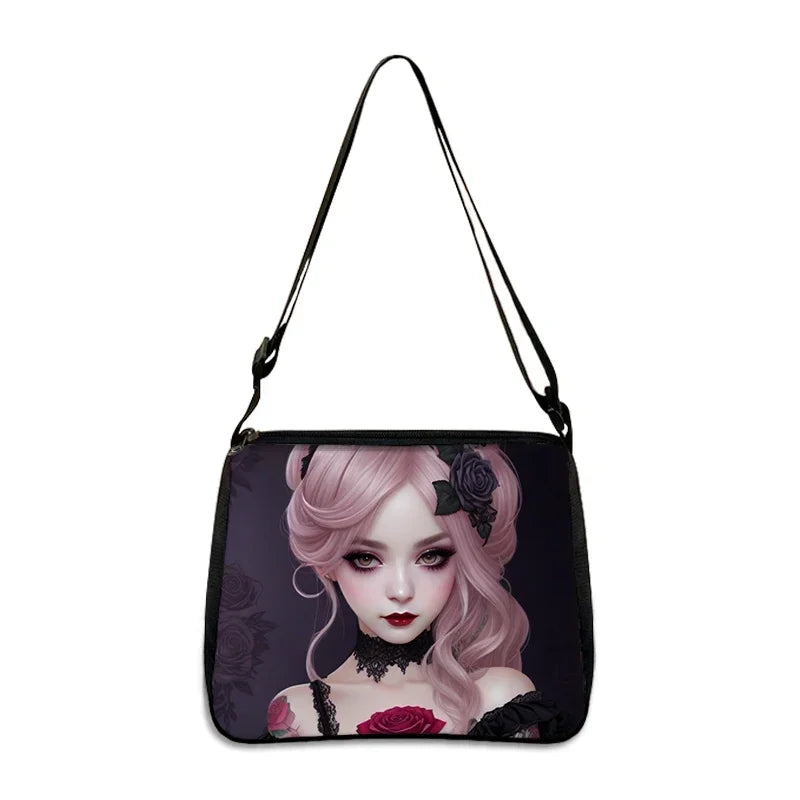 Bolso con estampado gótico