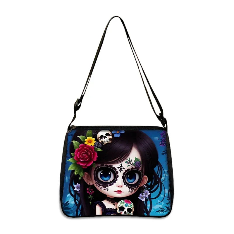 Bolso con estampado gótico